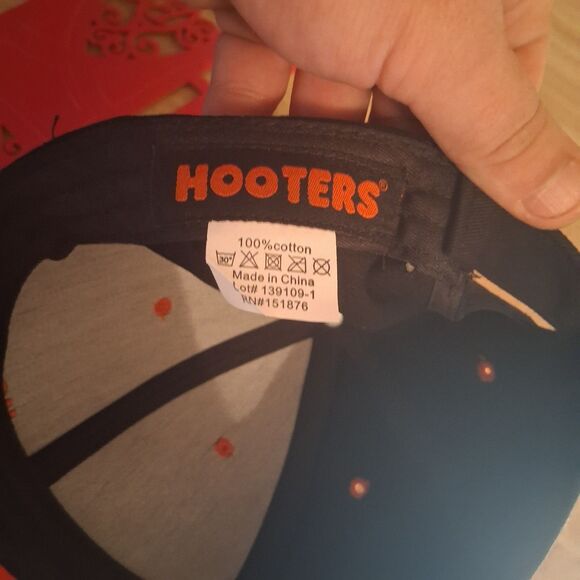 Hooters Ball Cap Orange Hooters Logo  Solid Black Adjustable Hat One Size - Picture 6 of 6